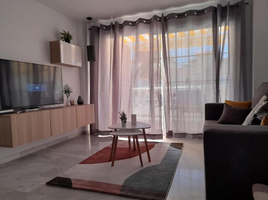 Encantador Apartamento Residencial Con Piscina توريمولينوس المظهر الخارجي الصورة